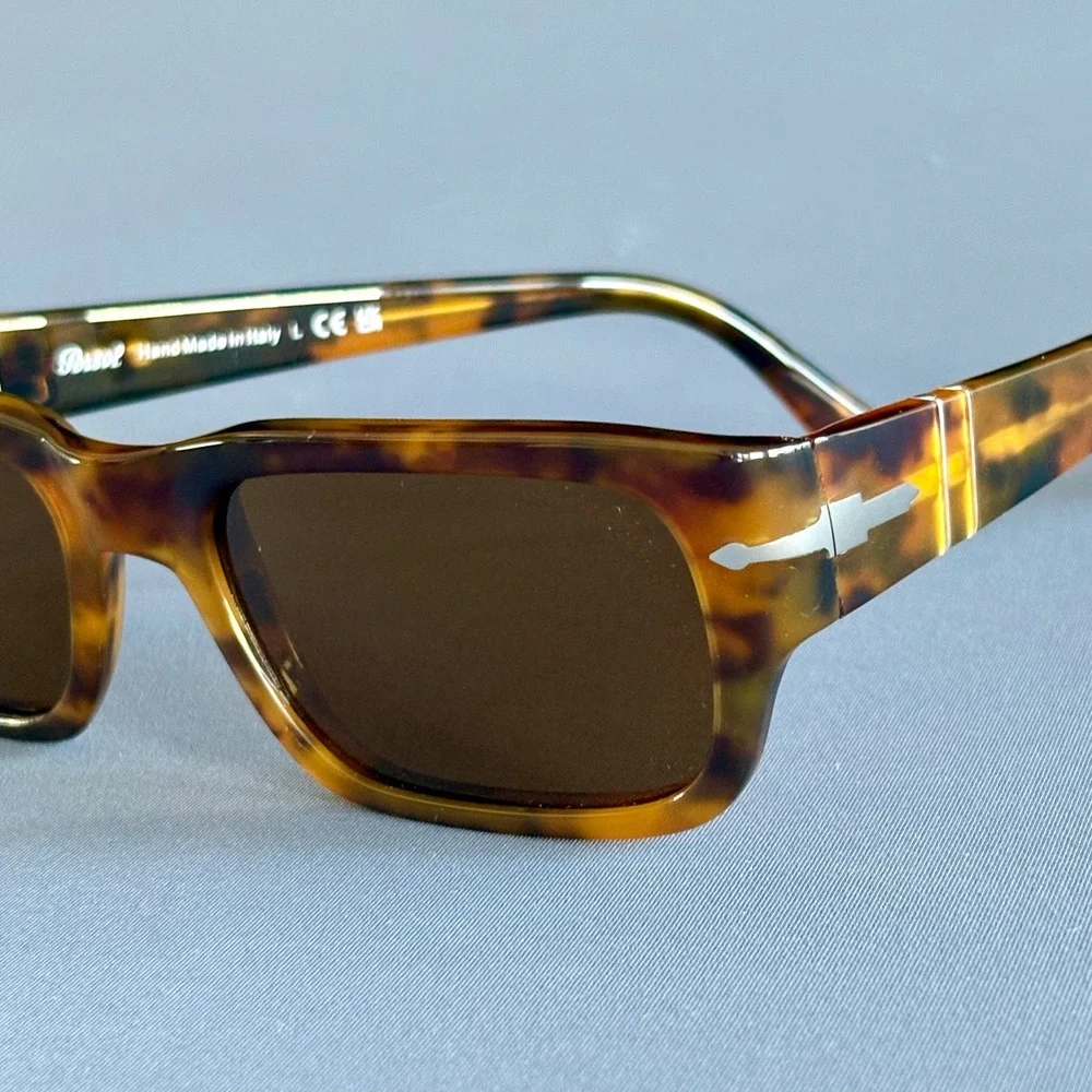 Persol Adrien  Havana Tortoise Sunglasses | Brown PO3347S | Italy | 1210/33